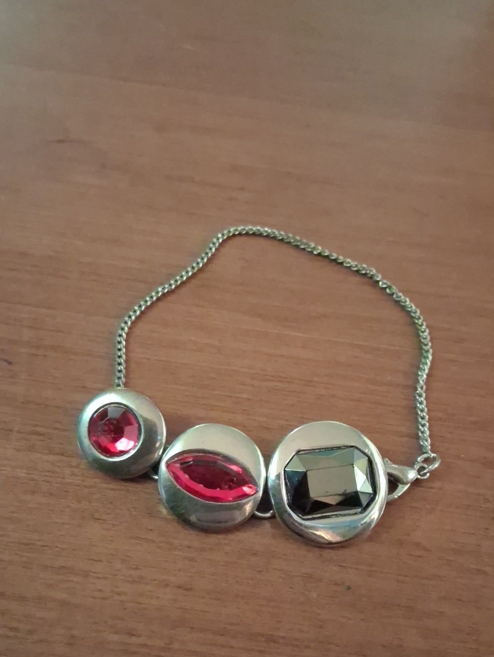 Vintage Women’s Silver-Tone Bracelet with Red and Black Gem Accents